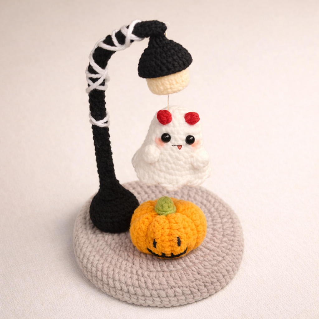 Spooky Ghost Lamp Crochet Pattern