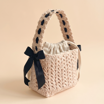 Girlie Shoulder Bag Crochet Pattern