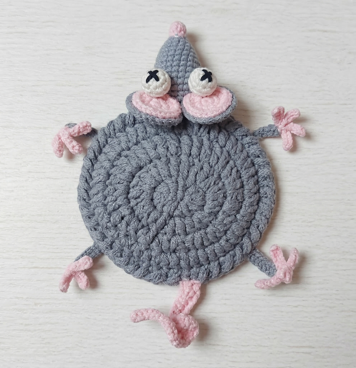 Squashed Mouse Coaster Crochet Pattern | PDF Download – The Loomie Crochet
