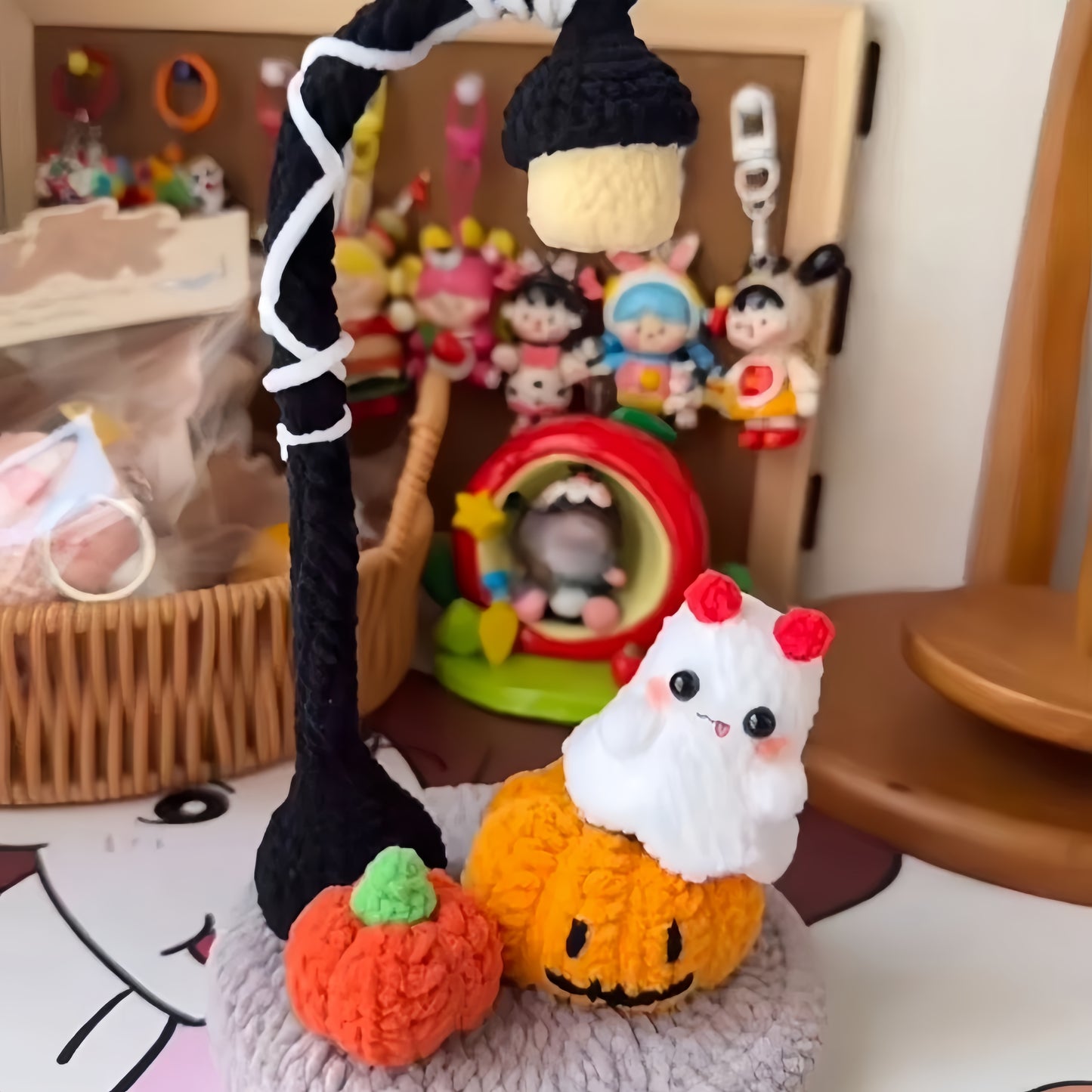 Spooky Ghost Lamp Crochet Pattern